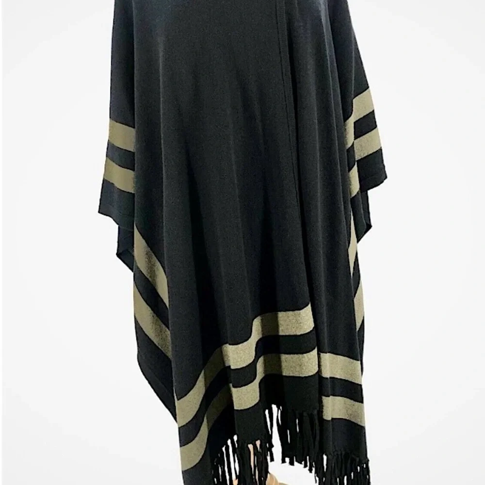 Bailey/44 Open Front Cape/Shawl/Poncho - Picture 2 of 6